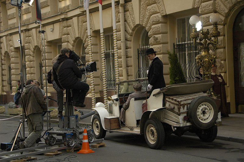    (2009)