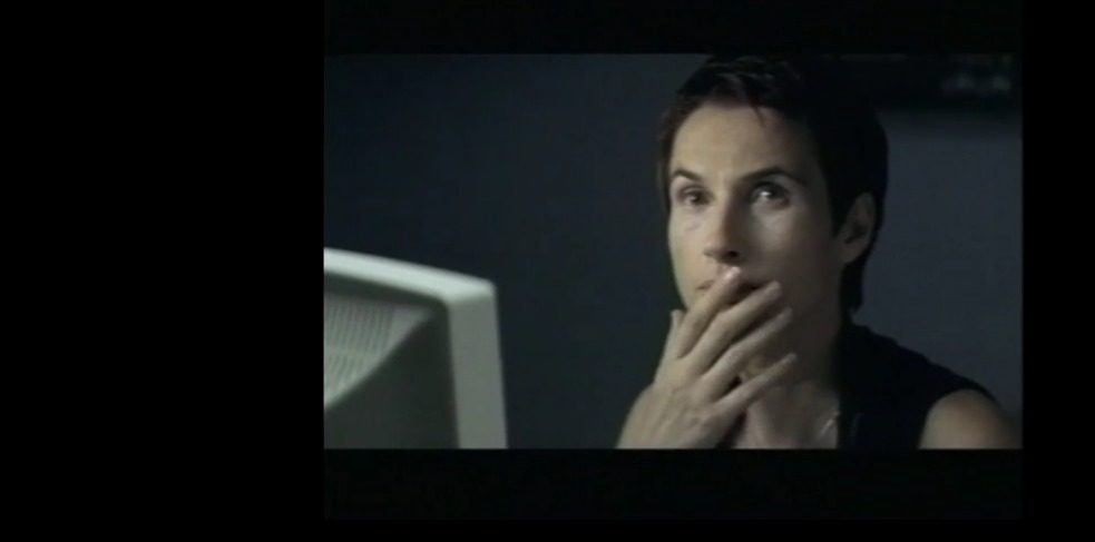  (2002)