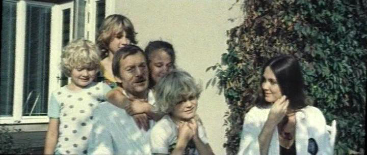   (1985)