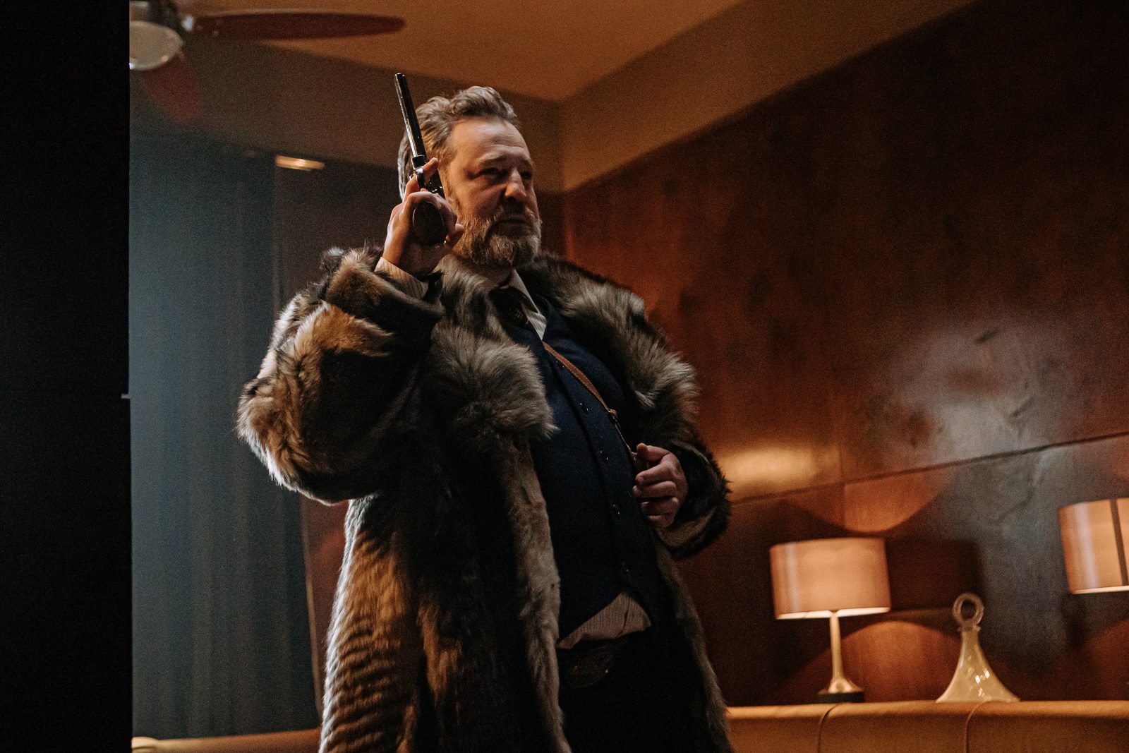 Отель у погибшего альпиниста (2025)