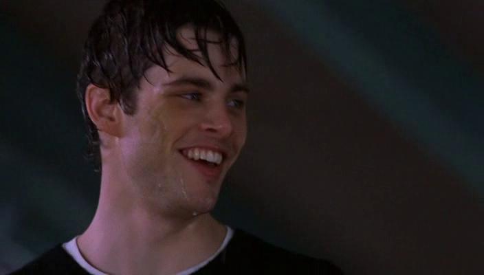  (2000)
