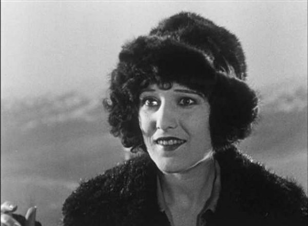   (1925)