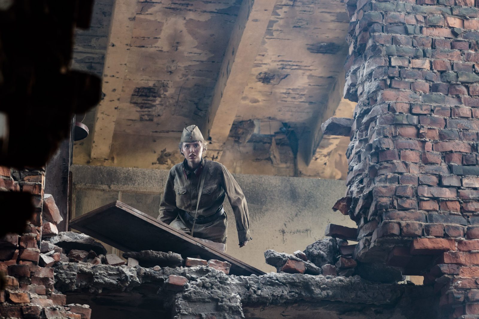 Про людей и про войну (фильм) (2025)