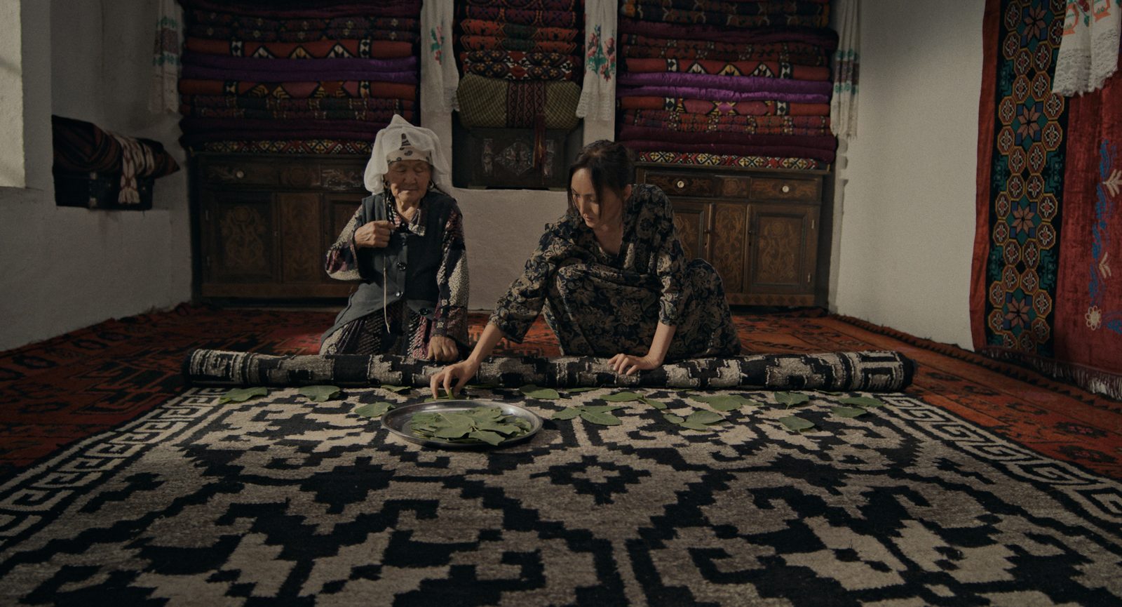 Чёрный, красный, жёлтый (2025)