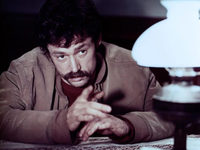     (1977) 
