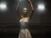   (2018) 
