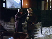  ,    ! (1975) 
