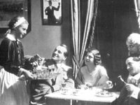   (1932) 
