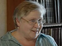  (2016) 
