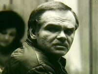    (1976)