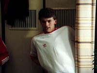      (1985)