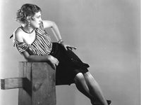  - (1928) 
