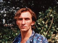   (1995) 
