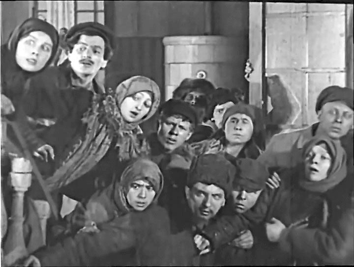   (1925)