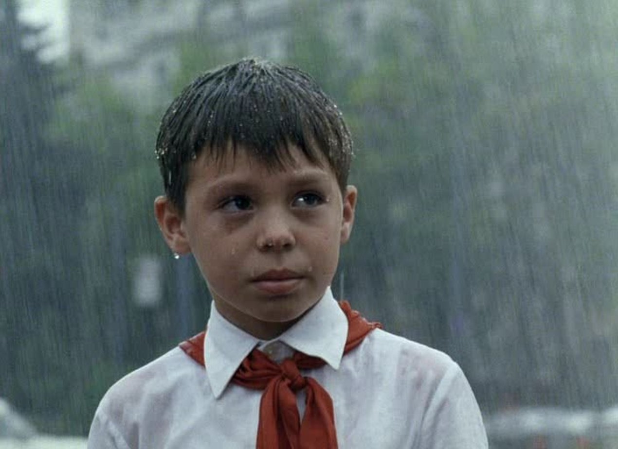  (2000)