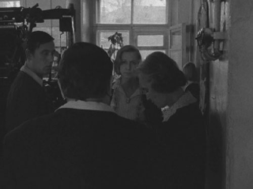  (1974)