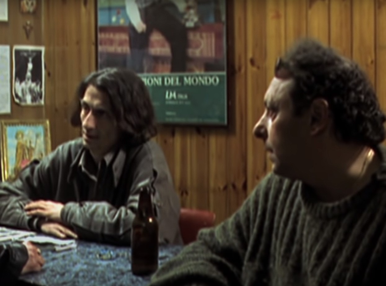  (2000)