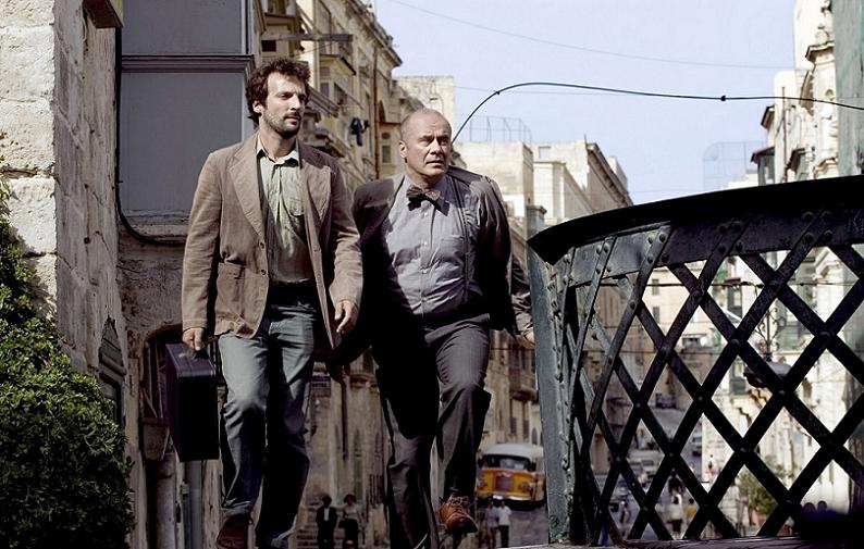  (2005)