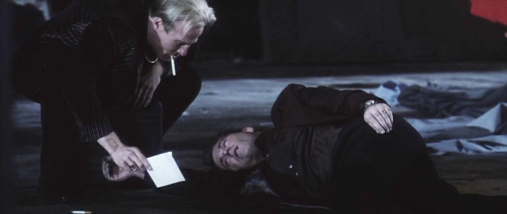  (1999)