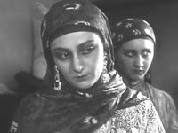  (1927) 
