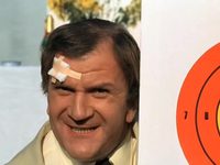 ,      (1972) 
