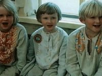    (1977)