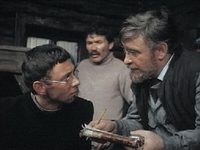   (1976) 
