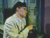    (2000) 
