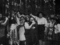    (1914) 
