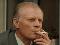  -1 (2002) 
