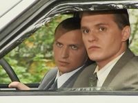  -1 (2002) 
