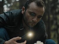 ׸  (2023)