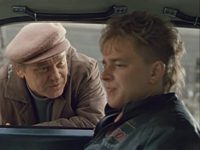  33 (1987) 
