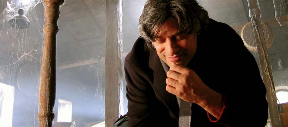   (2003)