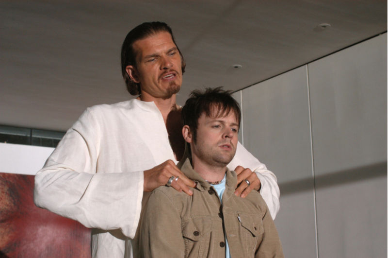   (2006)