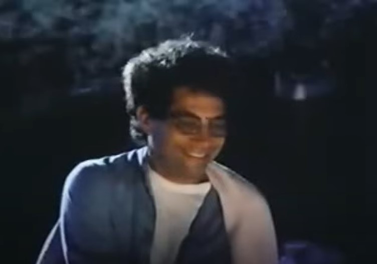   (1990)