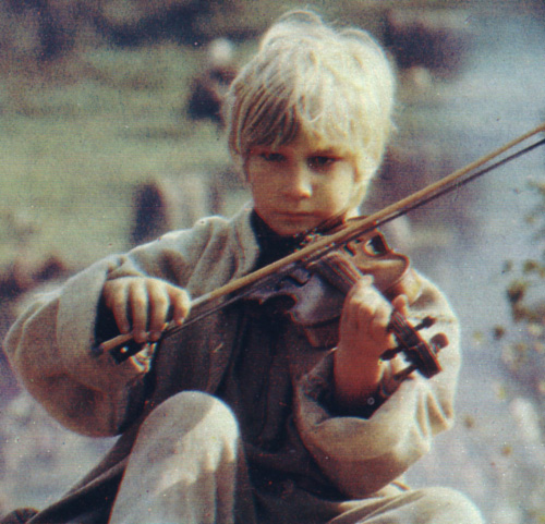   (1990)
