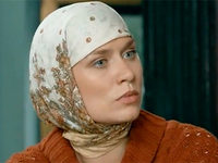  Liz (2013) 
