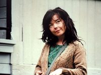    (2000) -  2