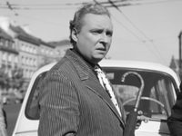     (1962) 
