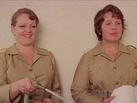    (1976) 
