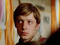      (1976)