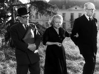     (1956) 
