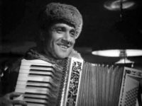  (1943) 
