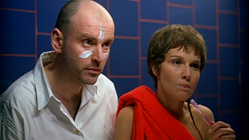  (2000)