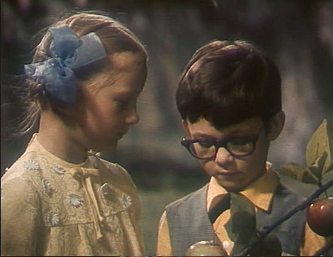      (1975)
