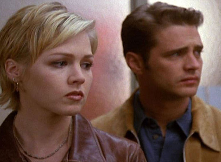 - 90210 (1990-2000)