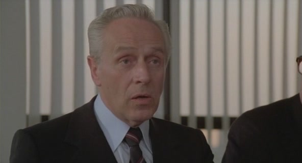      (1976)