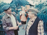   (1985) 
