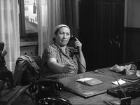  13 (1958) -  62